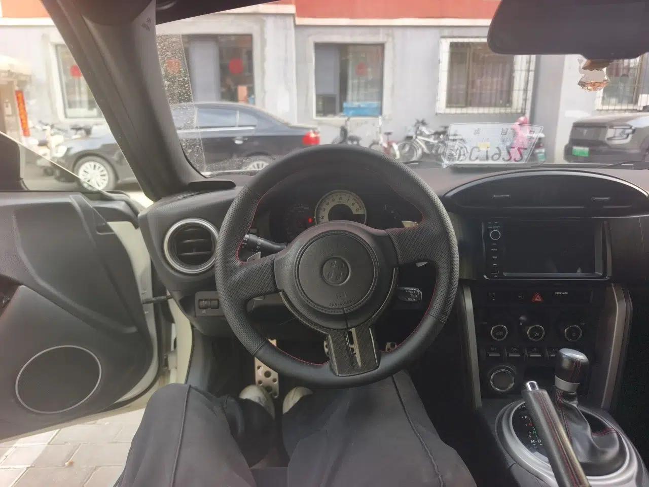 Toyota 86 2013 2.0L Automatic Luxury Version — миниатюра 11