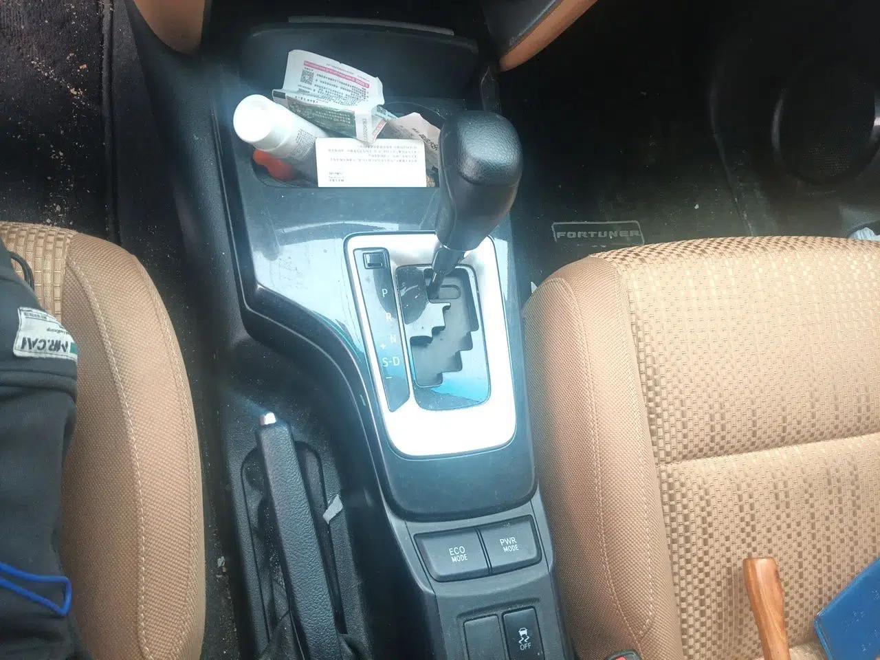 Toyota Fortuner  — миниатюра 15
