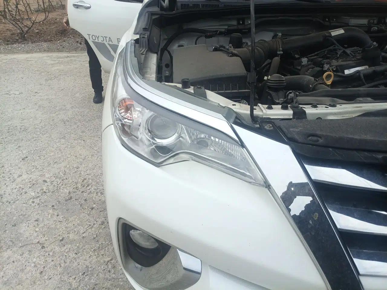 Toyota Fortuner  — миниатюра 7