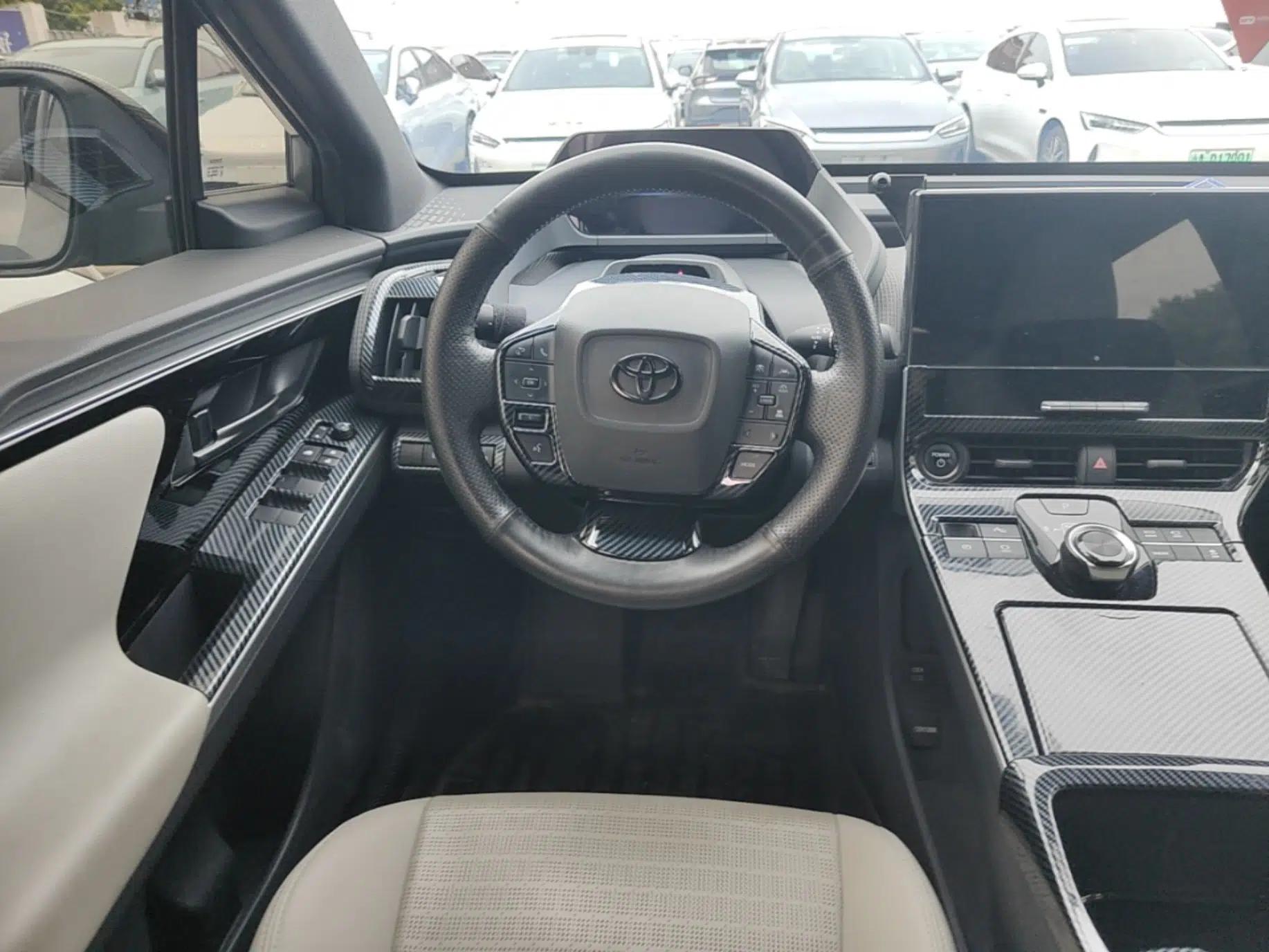 Toyota GAC bZ4X 2022 Long-Range Pro — миниатюра 14