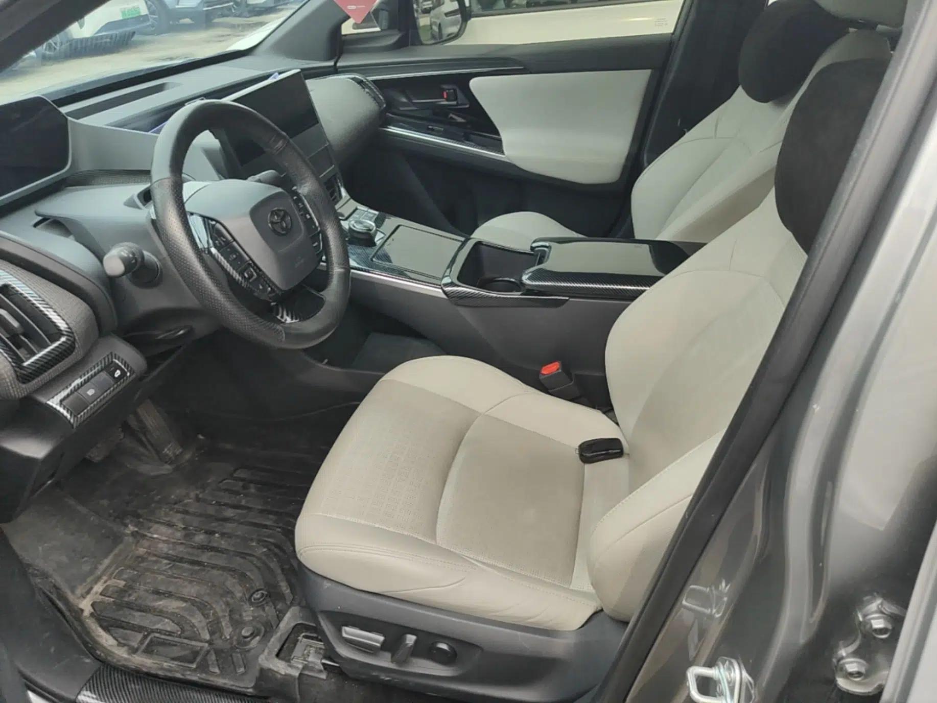 Toyota GAC bZ4X 2022 Long-Range Pro — миниатюра 18