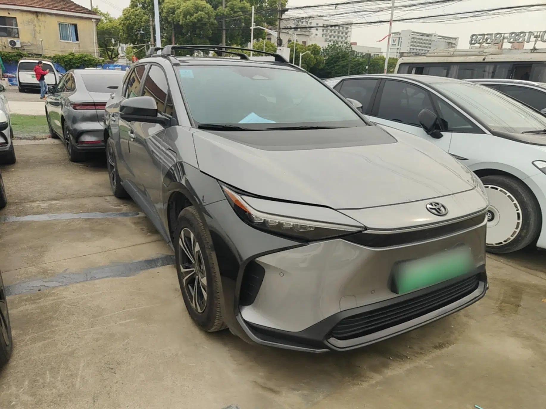 Toyota GAC bZ4X 2022 Long-Range Pro — миниатюра 3