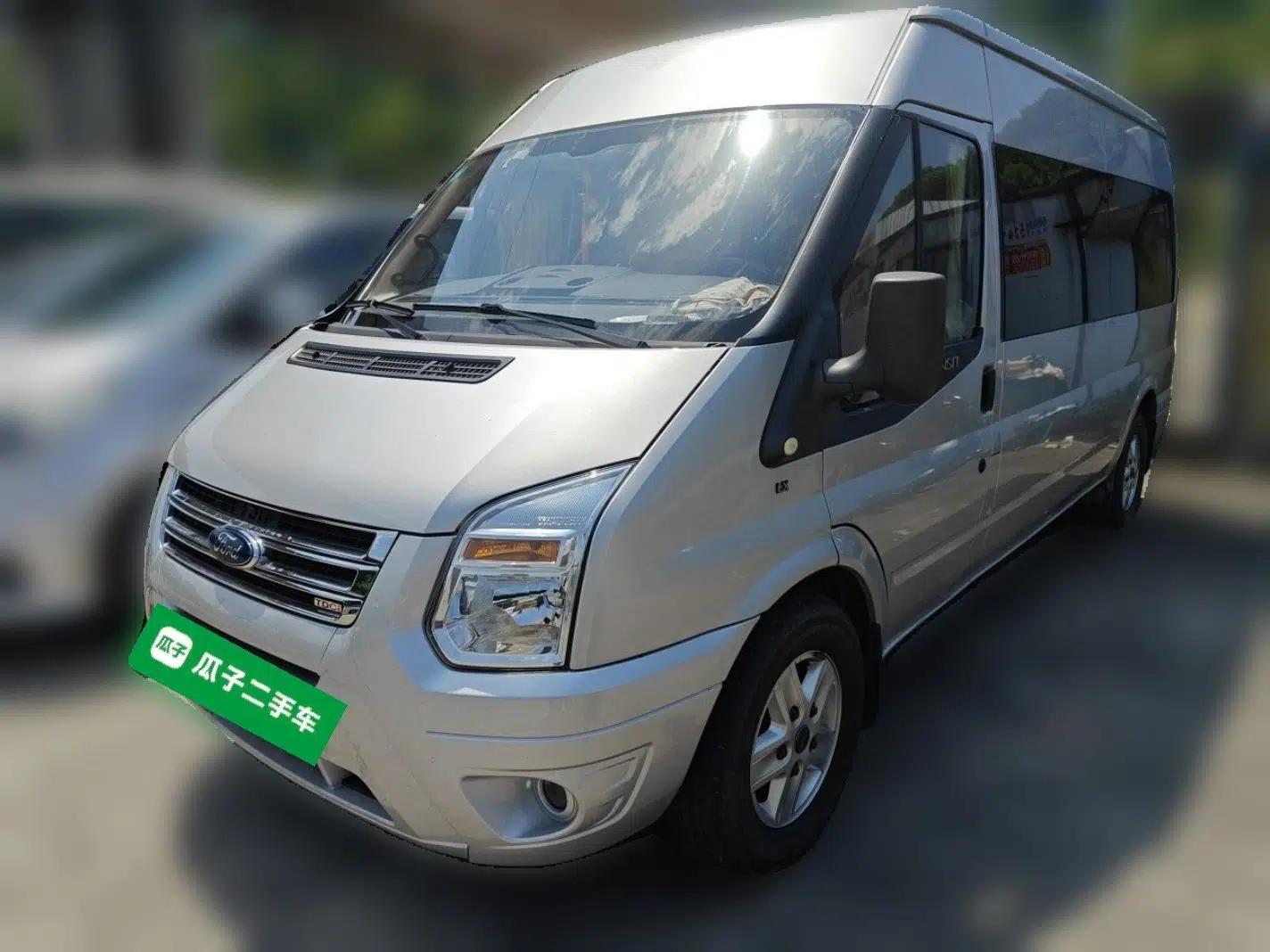 Ford Transit Custom 2016 2.2T Long-Wheelbase 9-Seater Mid-Roof Luxury Coach with 135 Horsepower — миниатюра 1