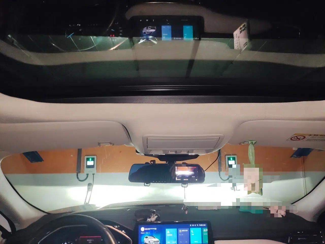 Ford Escape New Energy 2021 PHEV model — миниатюра 19