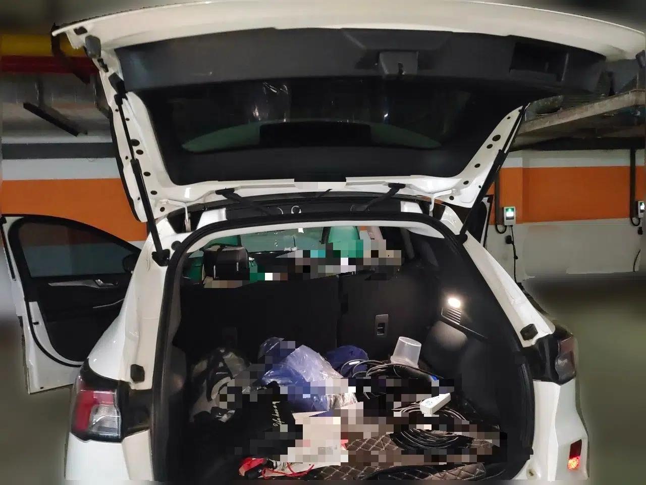 Ford Escape New Energy 2021 PHEV model — миниатюра 20