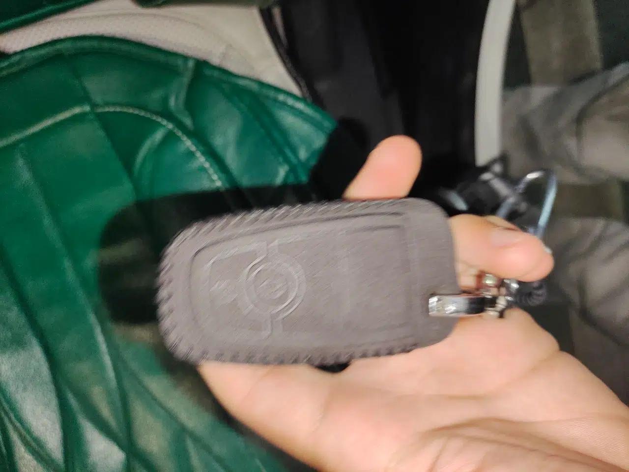 Ford Escape New Energy 2021 PHEV model — миниатюра 9