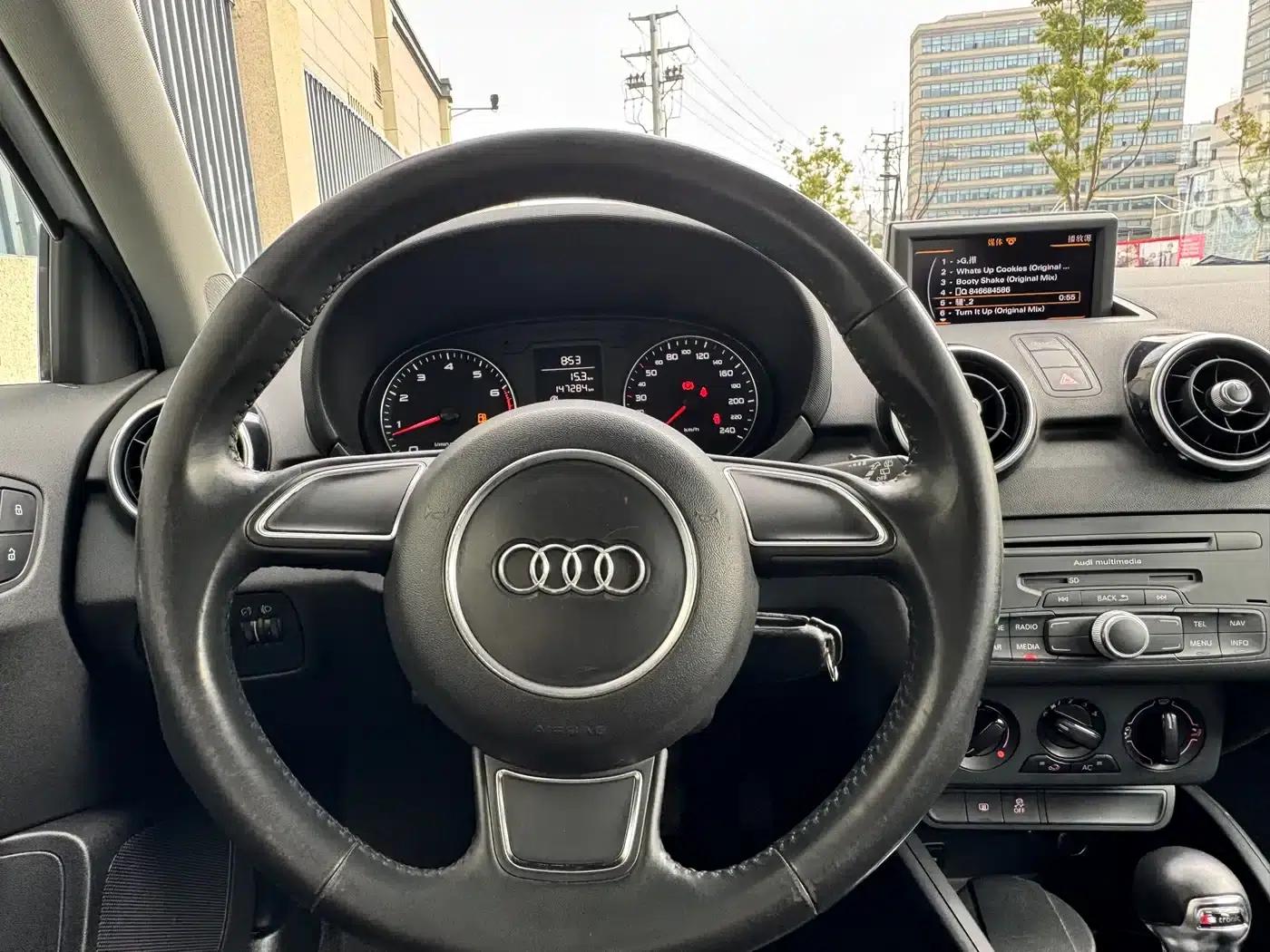 Audi A1 2014 30 TFSI Sportback Fashion Edition — миниатюра 7
