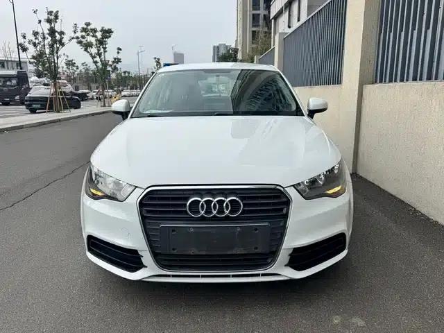 Audi A1 2014 30 TFSI Sportback Fashion Edition