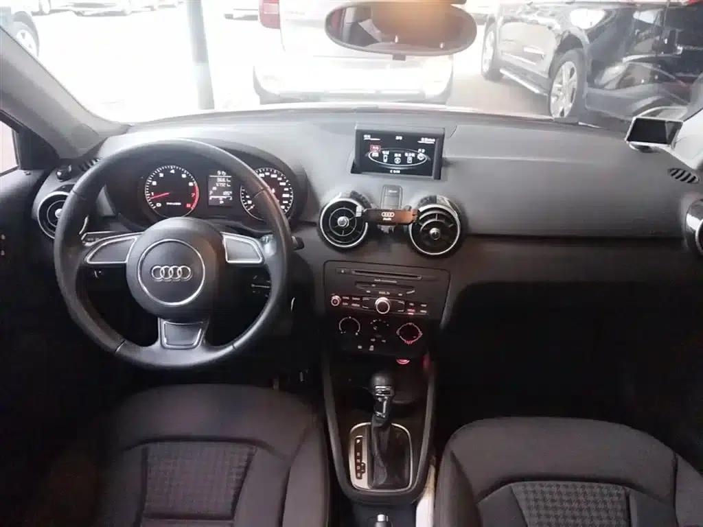 Audi A1 2014 30 TFSI Fashion Edition — миниатюра 10