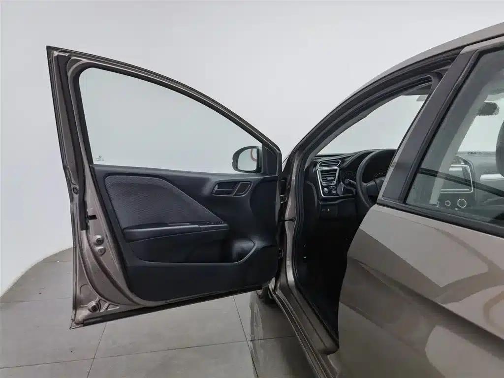 2017 Honda Crider 1.5L CVT Comfort Edition — миниатюра 8
