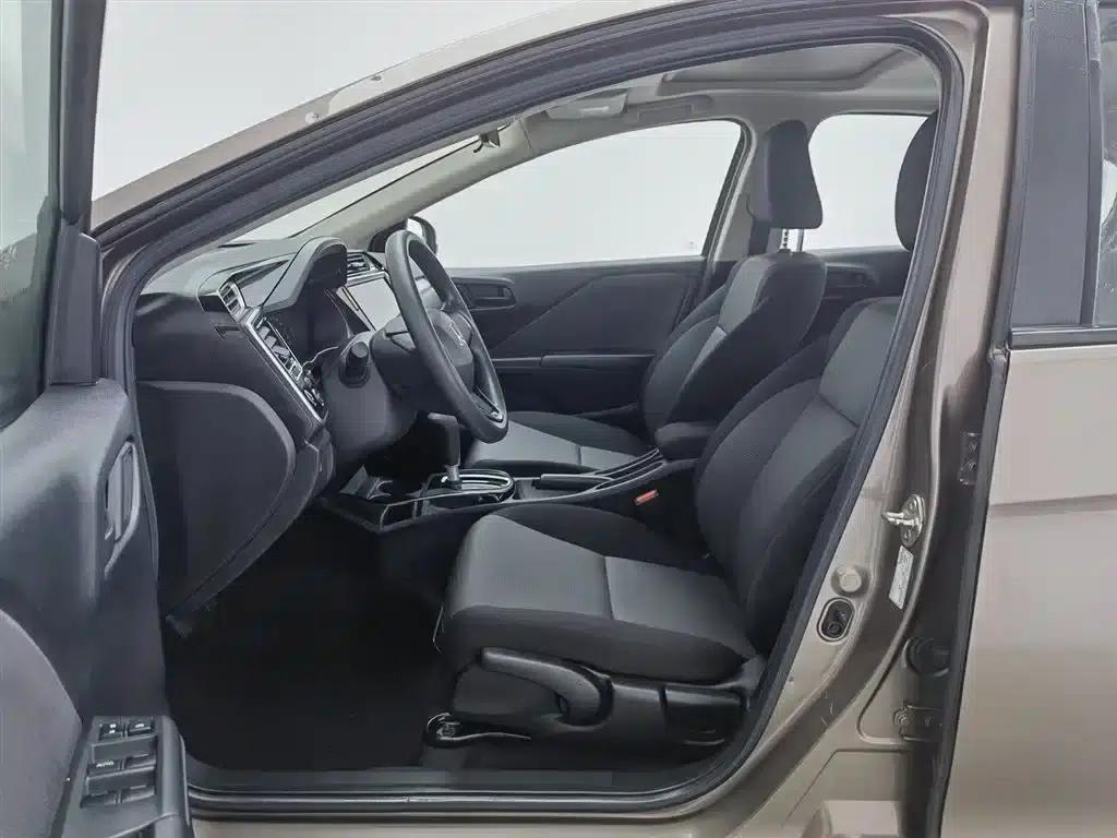 2017 Honda Crider 1.5L CVT Comfort Edition — миниатюра 10