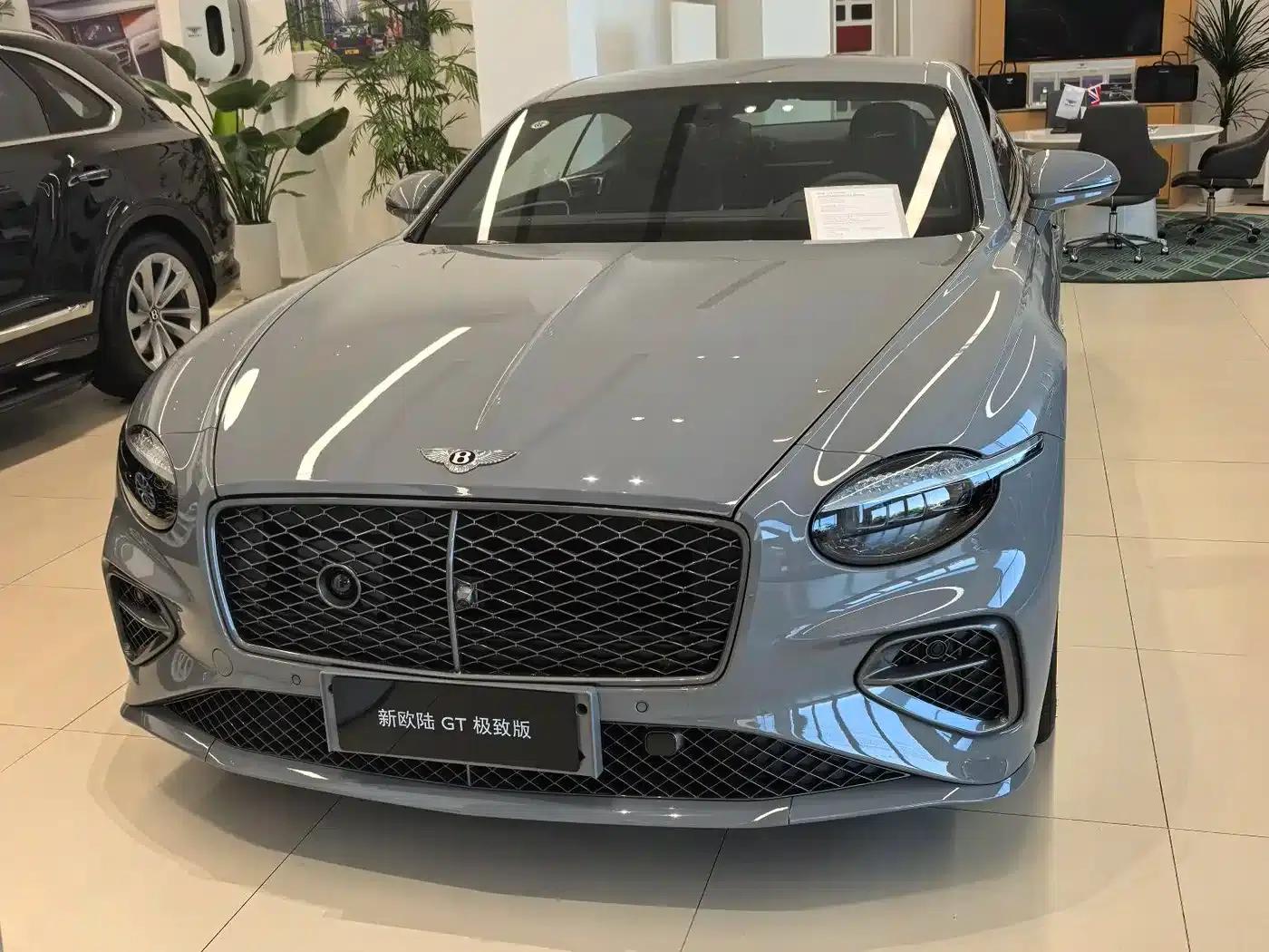 2025 Continental Plug-in Hybrid GT Ultimate Edition — миниатюра 2