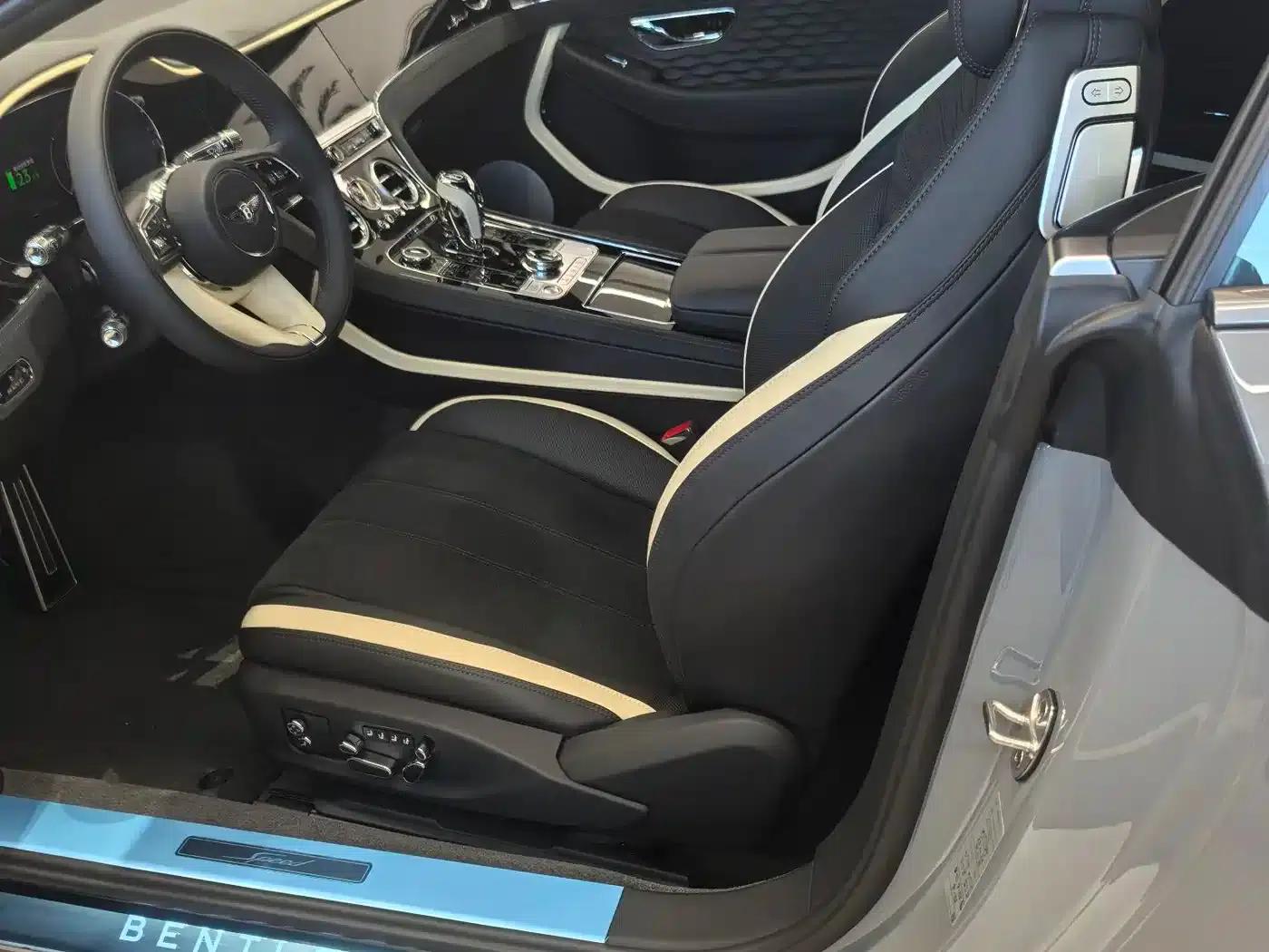 2025 Continental Plug-in Hybrid GT Ultimate Edition — миниатюра 3