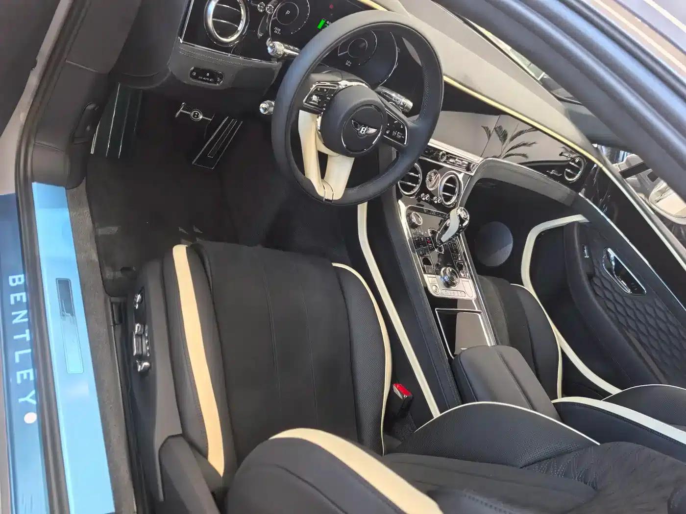 2025 Continental Plug-in Hybrid GT Ultimate Edition — миниатюра 4