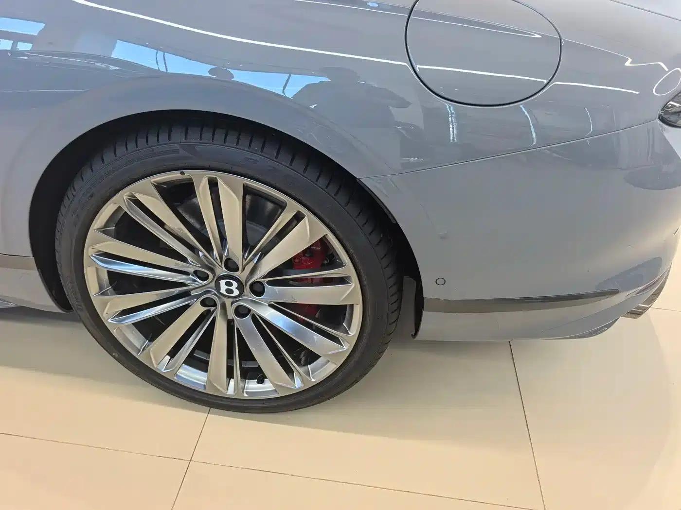 2025 Continental Plug-in Hybrid GT Ultimate Edition — миниатюра 6