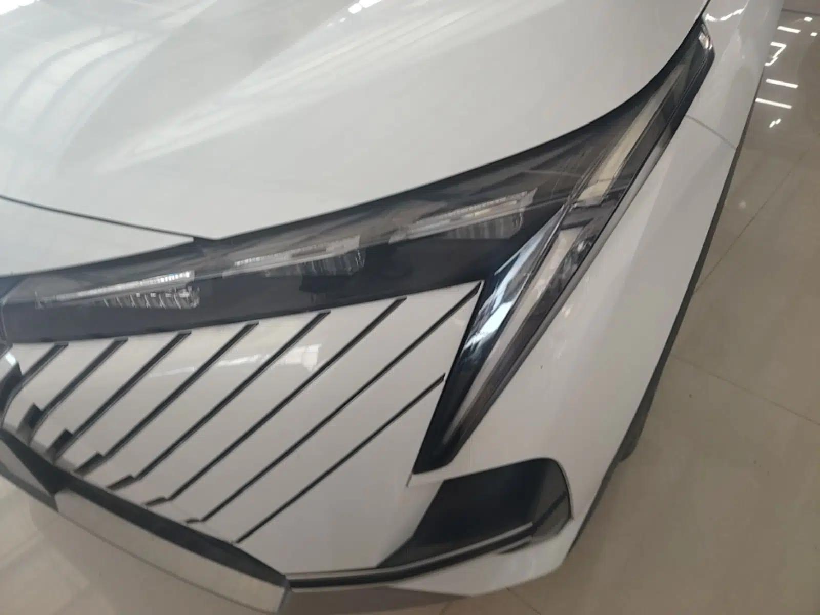 GAC Trumpchi EMKOO 2022 1.5T Supernova Pro Edition — миниатюра 9