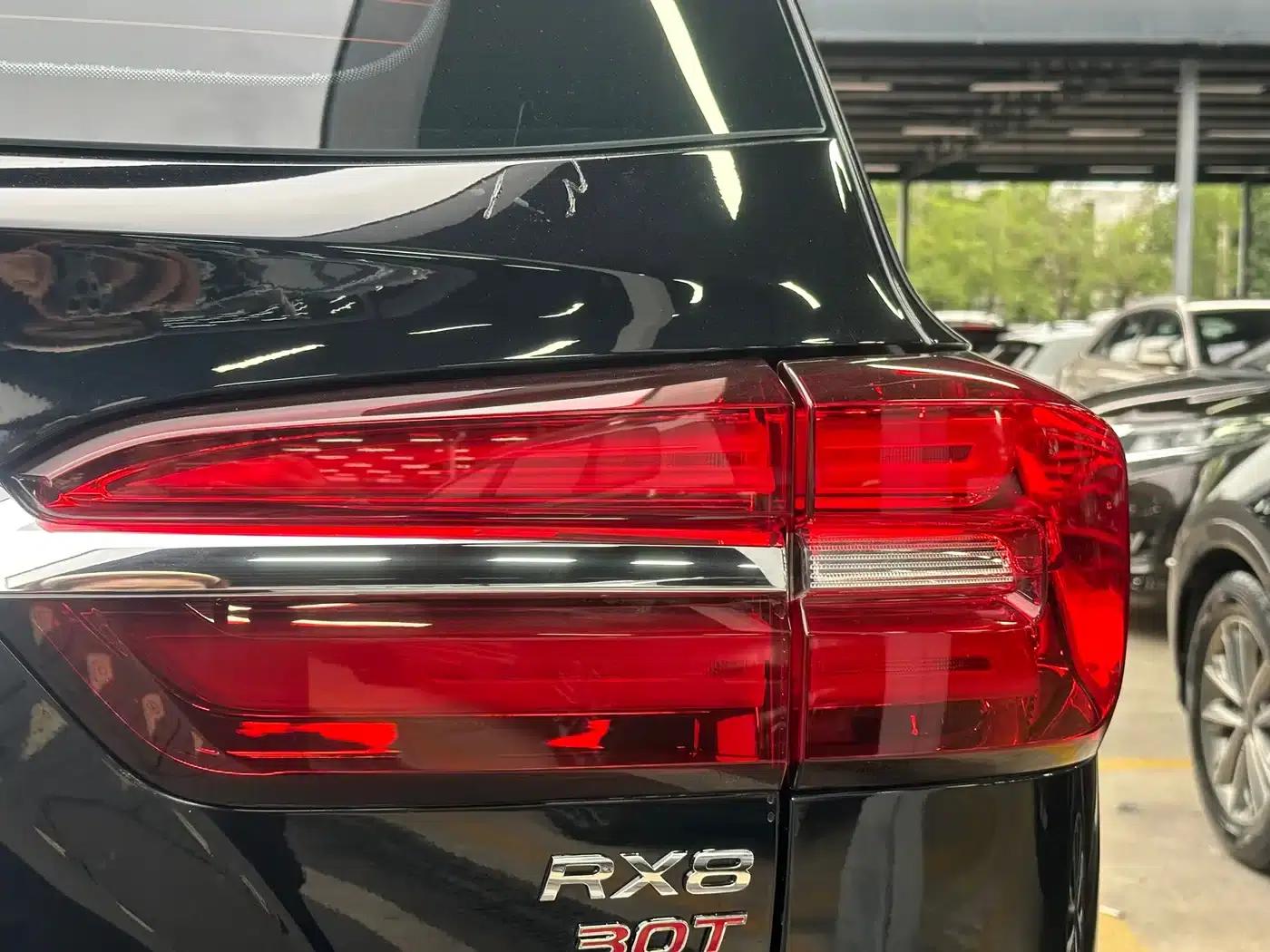 Roewe RX8 2019 30T Intelligent Internet Two-Wheel Drive Super Flagship Edition — миниатюра 9