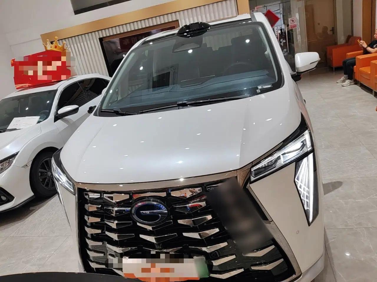 GAC Trumpchi Xiangwang M8 2025 Kunkun Series Ultra First-Class Cabin — миниатюра 2