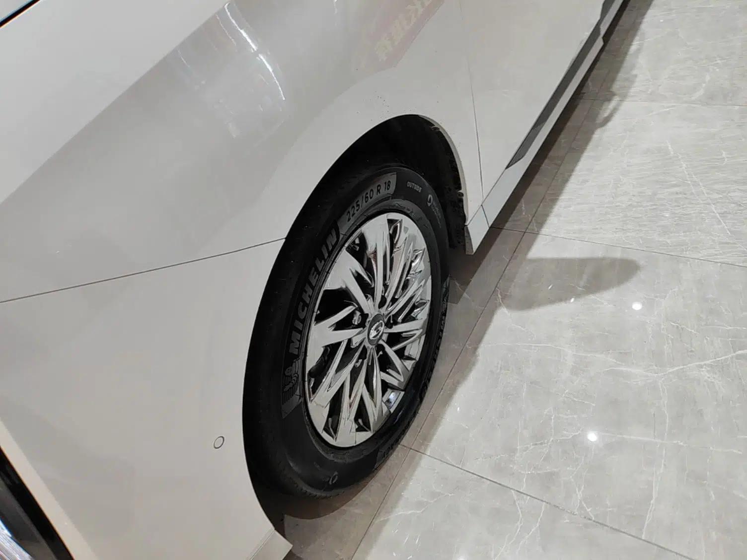 GAC Trumpchi Xiangwang M8 2025 Kunkun Series Ultra First-Class Cabin — миниатюра 9