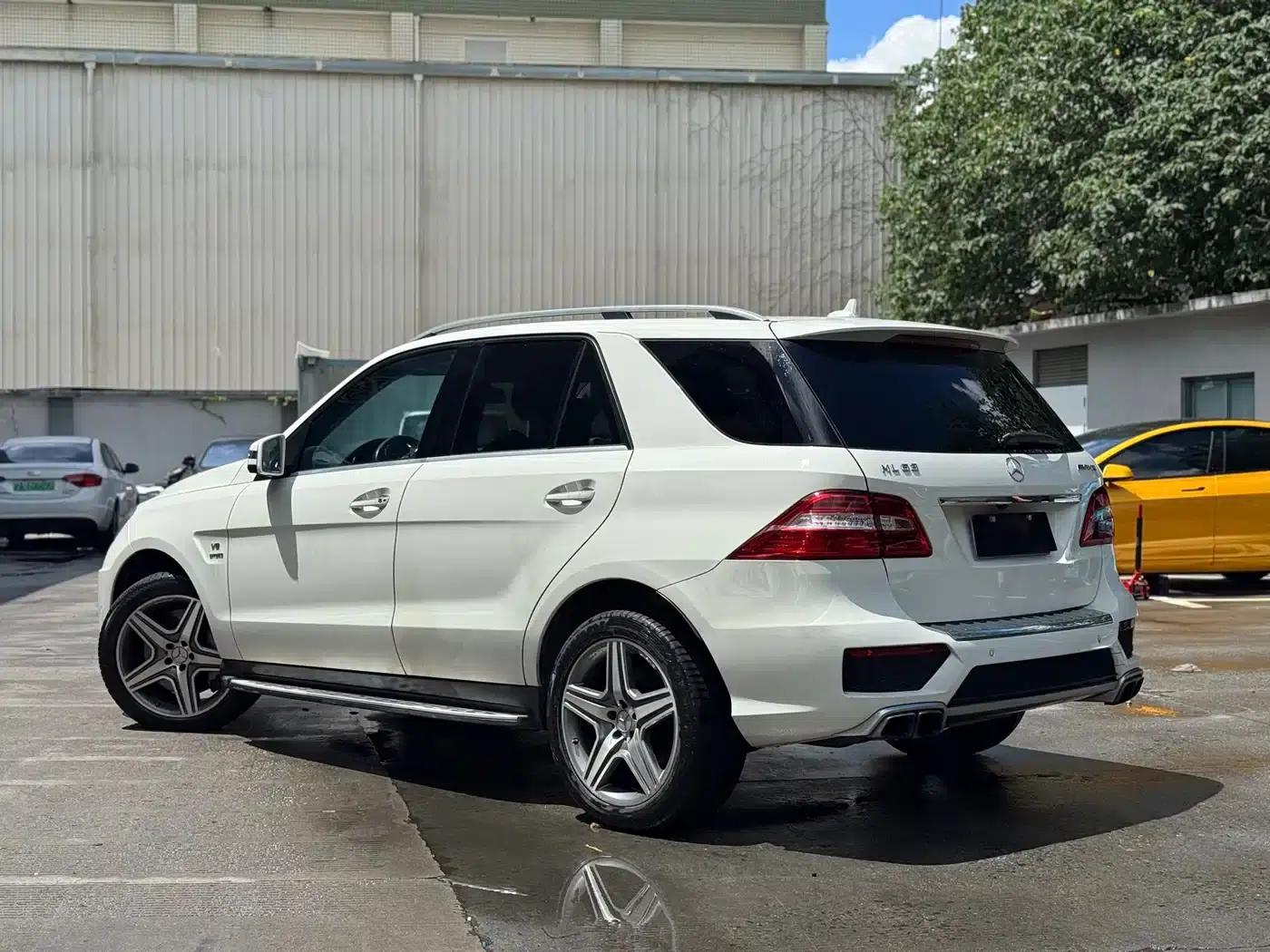 2012 Mercedes-Benz M-Class AMG ML 63 — миниатюра 2