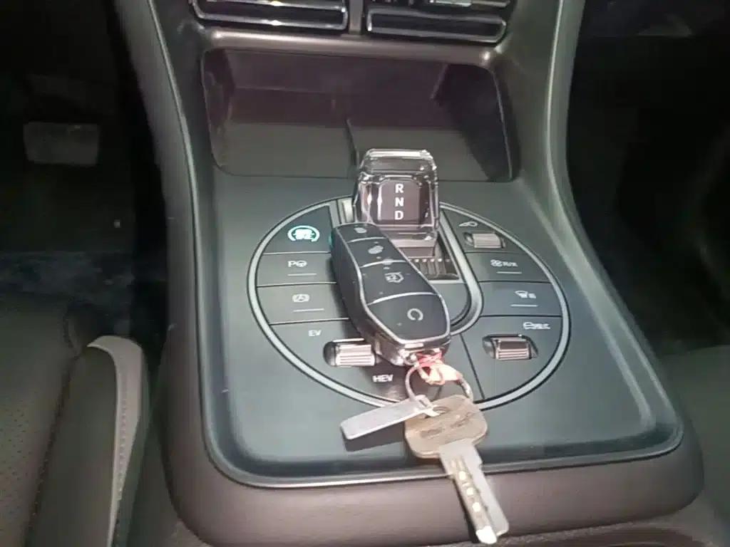Hiace 05 DM-i 2025 DM-i Smart Driving Edition 75KM Premium — миниатюра 14