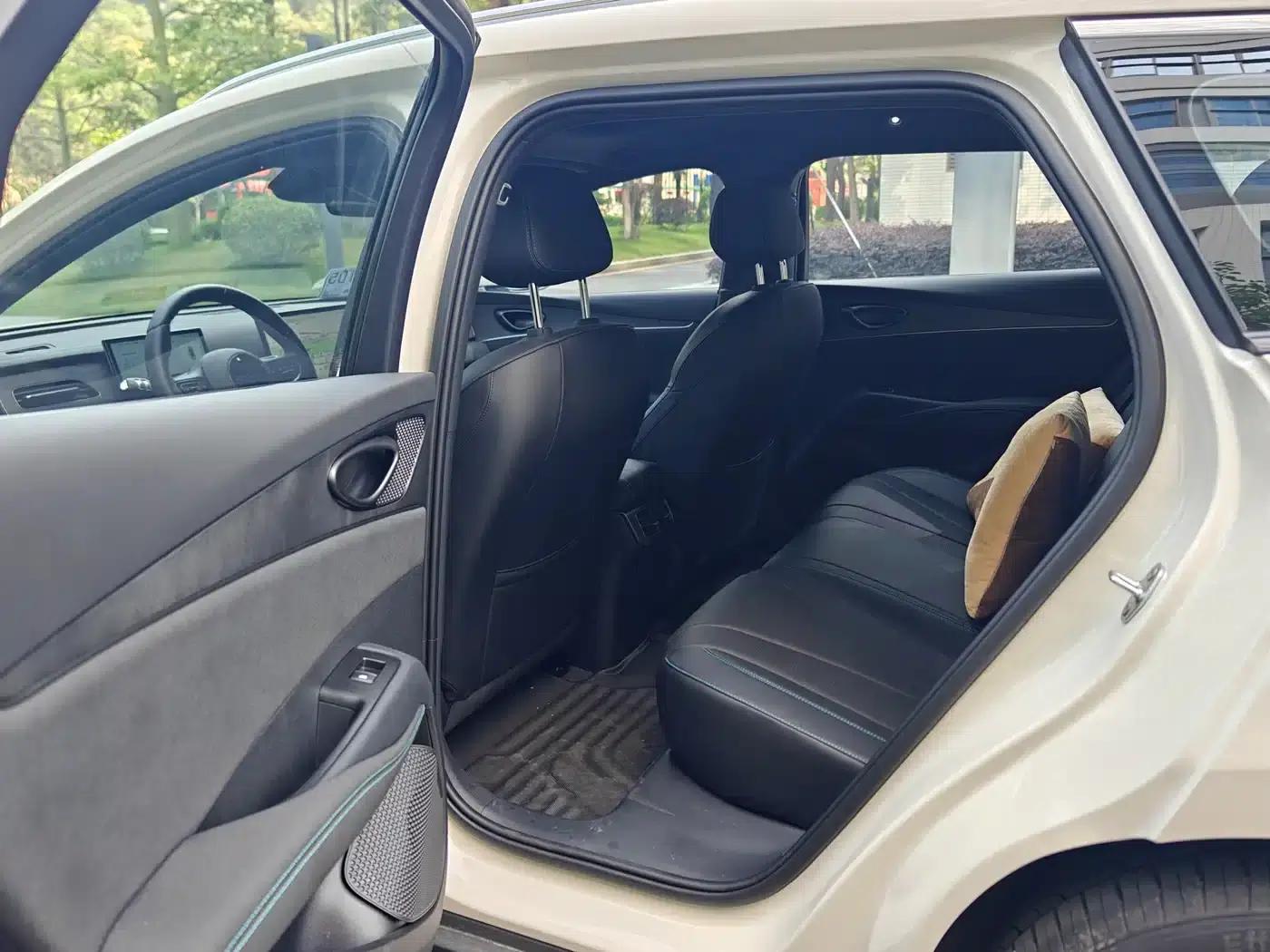 Seal 06 DM-i Touring Edition 2025 DM-i 150KM Premium Model — миниатюра 6