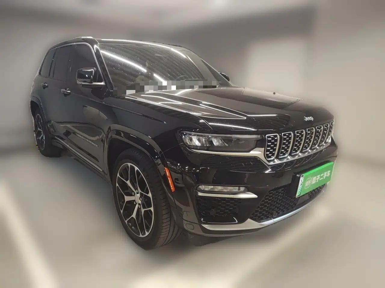 Jeep Grand Cherokee New Energy 2023 4xe Summit Edition — миниатюра 3