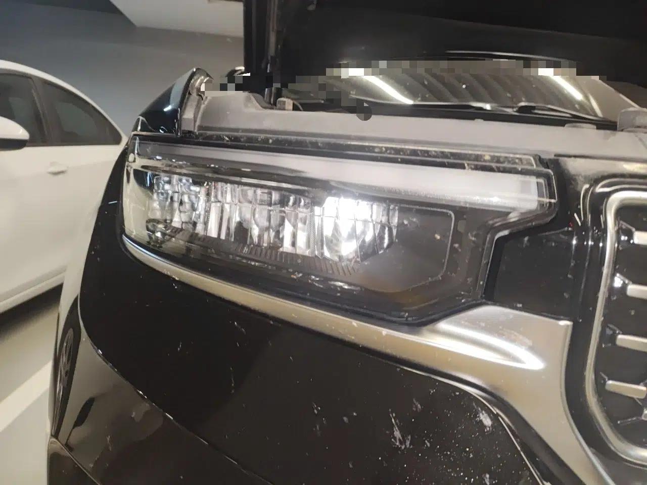 Jeep Grand Cherokee New Energy 2023 4xe Summit Edition — миниатюра 7