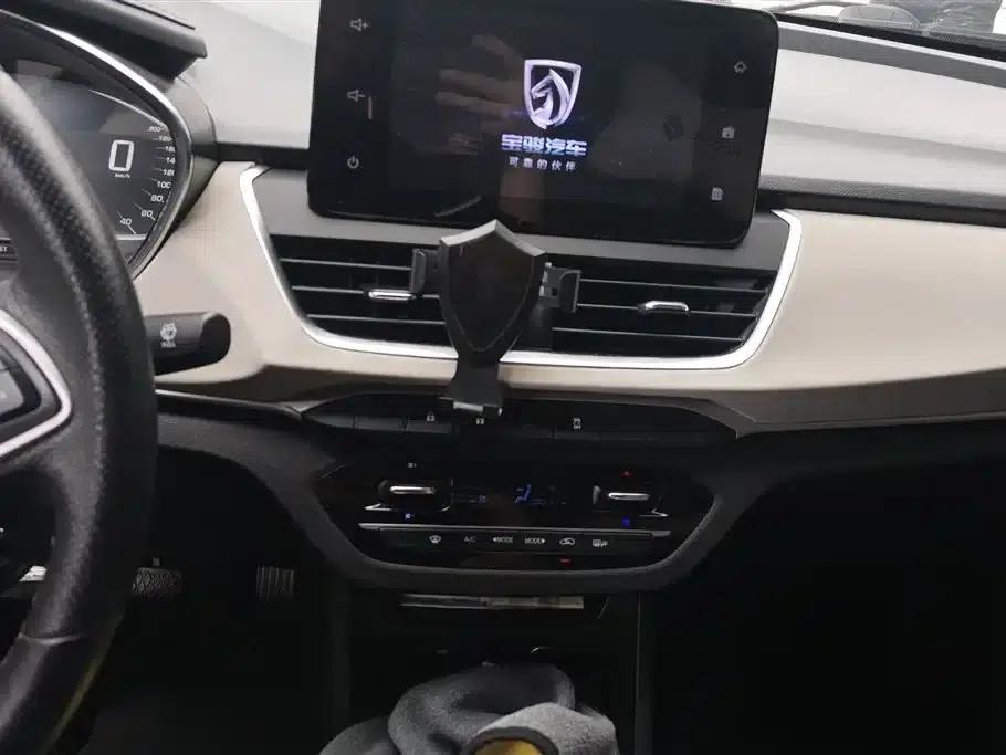 Baojun 360 2019 1.5L Manual Deluxe Edition (National VI Emission Standard) — миниатюра 13