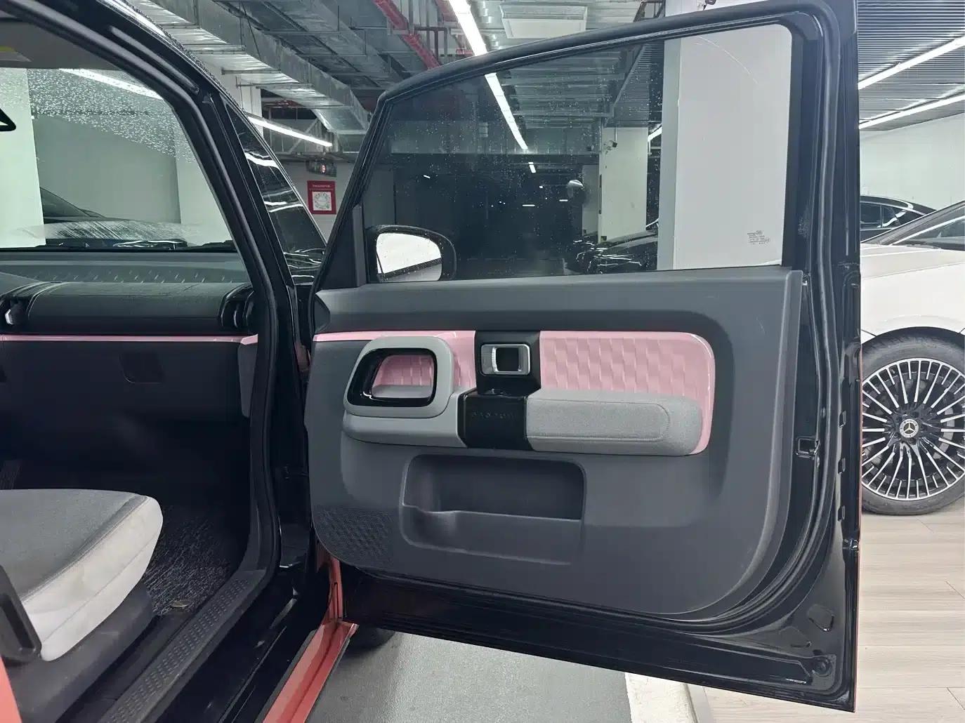 Baojun E300 2020 Plus Interstellar Smart Edition — миниатюра 10