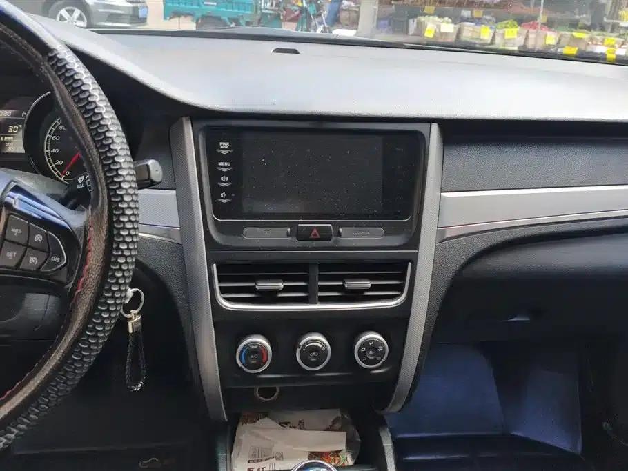 Besturn B30 2016 1.6L Manual Deluxe Edition — миниатюра 13