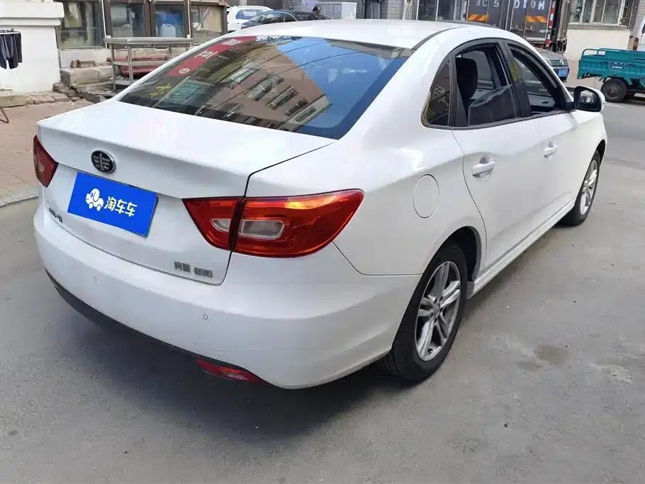 Besturn B30 2016 1.6L Manual Deluxe Edition — миниатюра 3