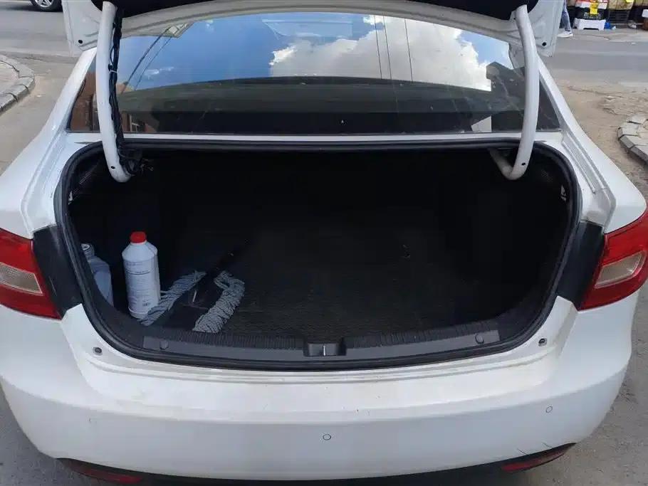 Besturn B30 2016 1.6L Manual Deluxe Edition — миниатюра 4