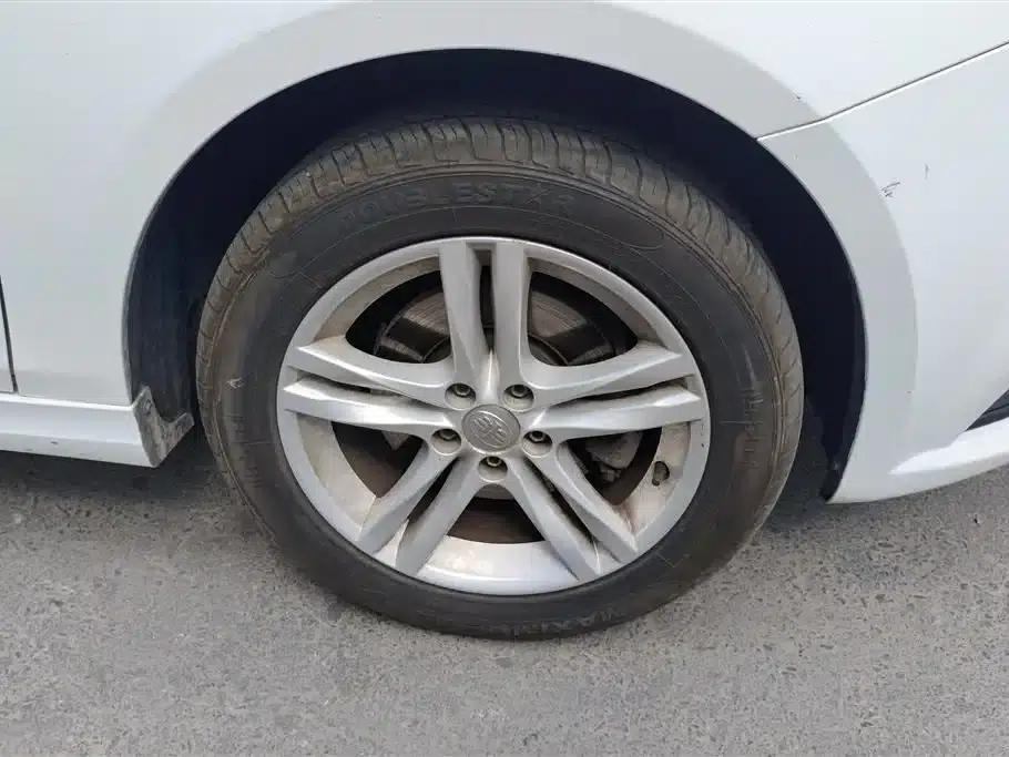 Besturn B30 2016 1.6L Manual Deluxe Edition — миниатюра 6