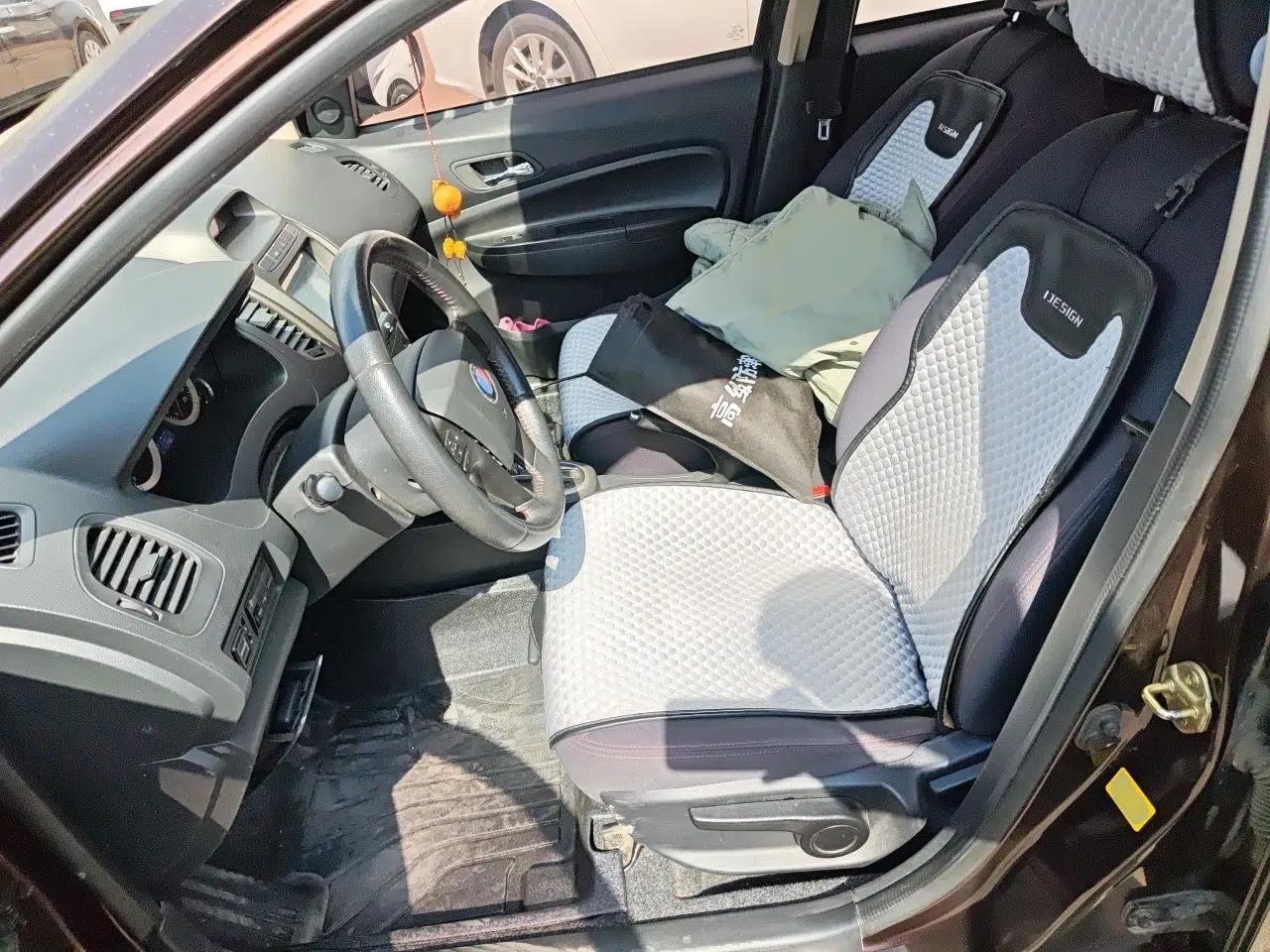 Geely Auto Diamond 2014 Sedan 1.5L Automatic Elite Model — миниатюра 16
