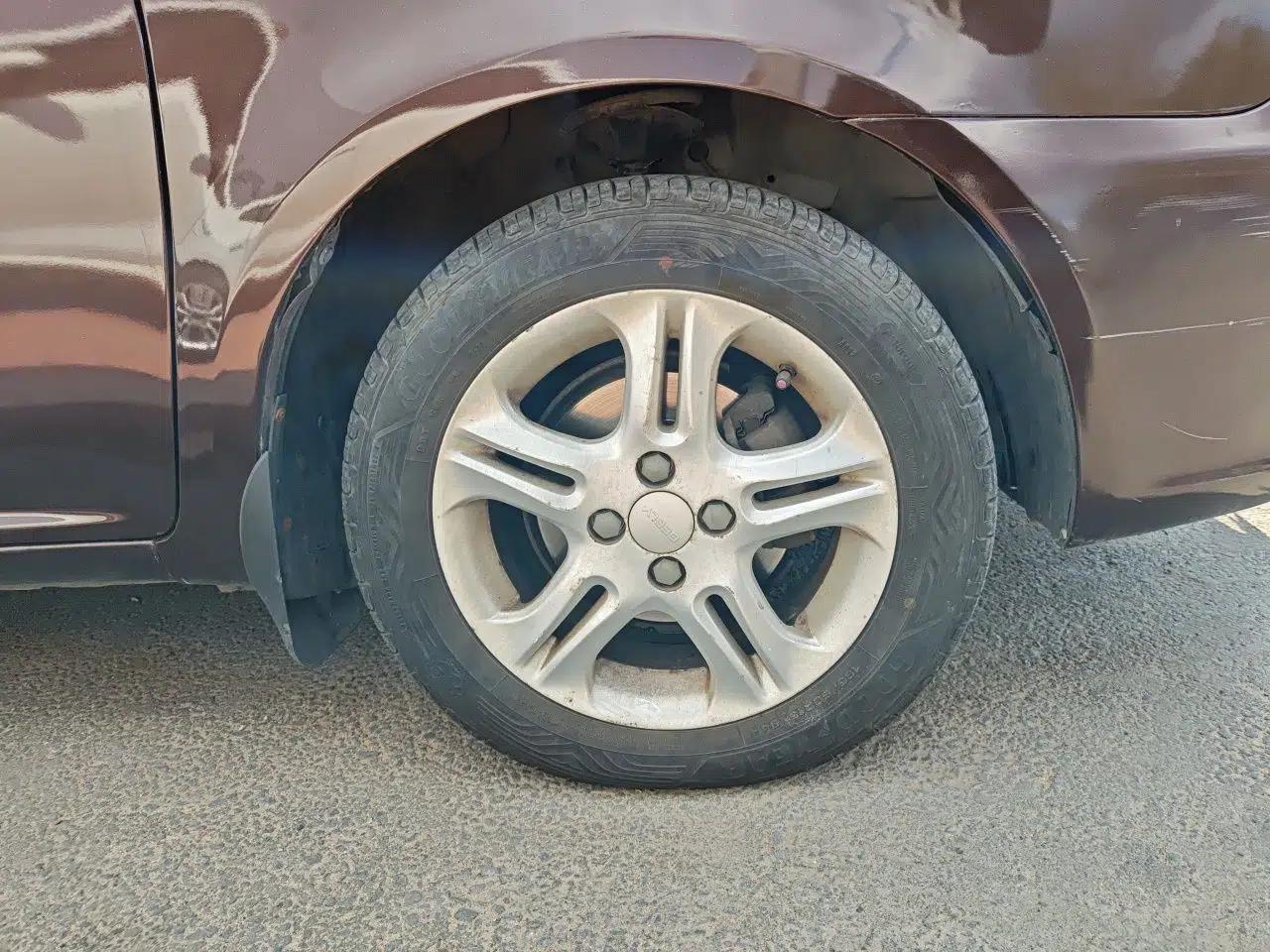 Geely Auto Diamond 2014 Sedan 1.5L Automatic Elite Model — миниатюра 8