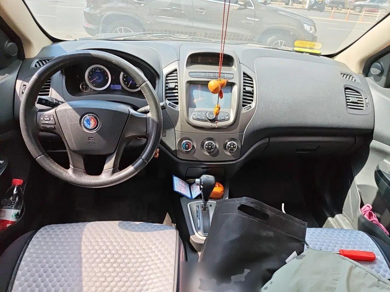Geely Auto Diamond 2014 Sedan 1.5L Automatic Elite Model — миниатюра 10