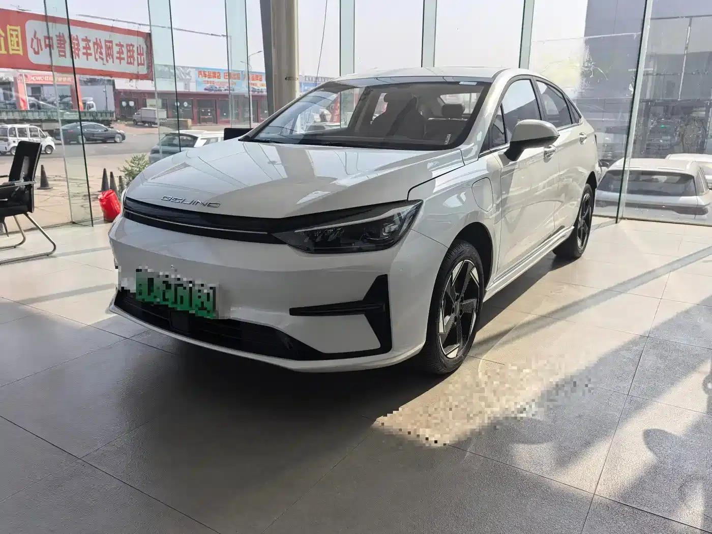 Beijing EU5 PLUS 2023 R600 Premium Edition — миниатюра 1