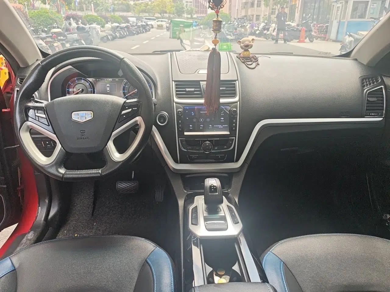 Geely Auto Emgrand New Energy 2017 EV300 Elite Model — миниатюра 10