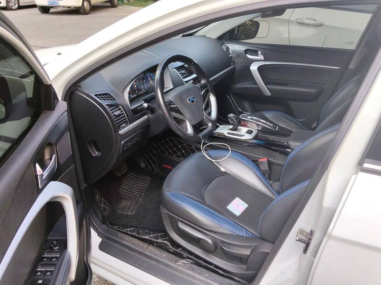 Geely Auto Emgrand New Energy 2017 EV300 Elite Model — миниатюра 17