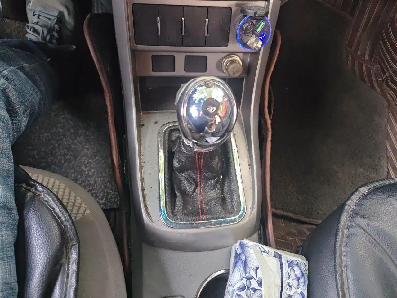 Geely Auto Classic Emgrand 2013 Sedan 1.5L Manual Entry-Level Model — миниатюра 15