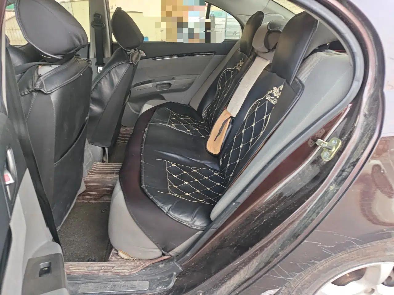 Geely Auto Classic Emgrand 2013 Sedan 1.5L Manual Entry-Level Model — миниатюра 18