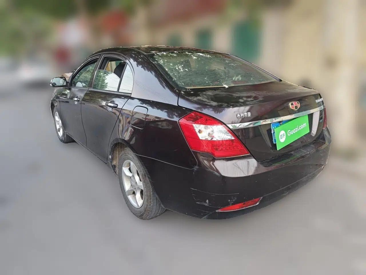 Geely Auto Classic Emgrand 2013 Sedan 1.5L Manual Entry-Level Model — миниатюра 4