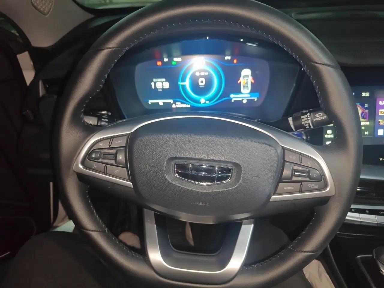 Geely Auto Emgrand GT New Energy 2021 1.5T ePro Elite Edition — миниатюра 11
