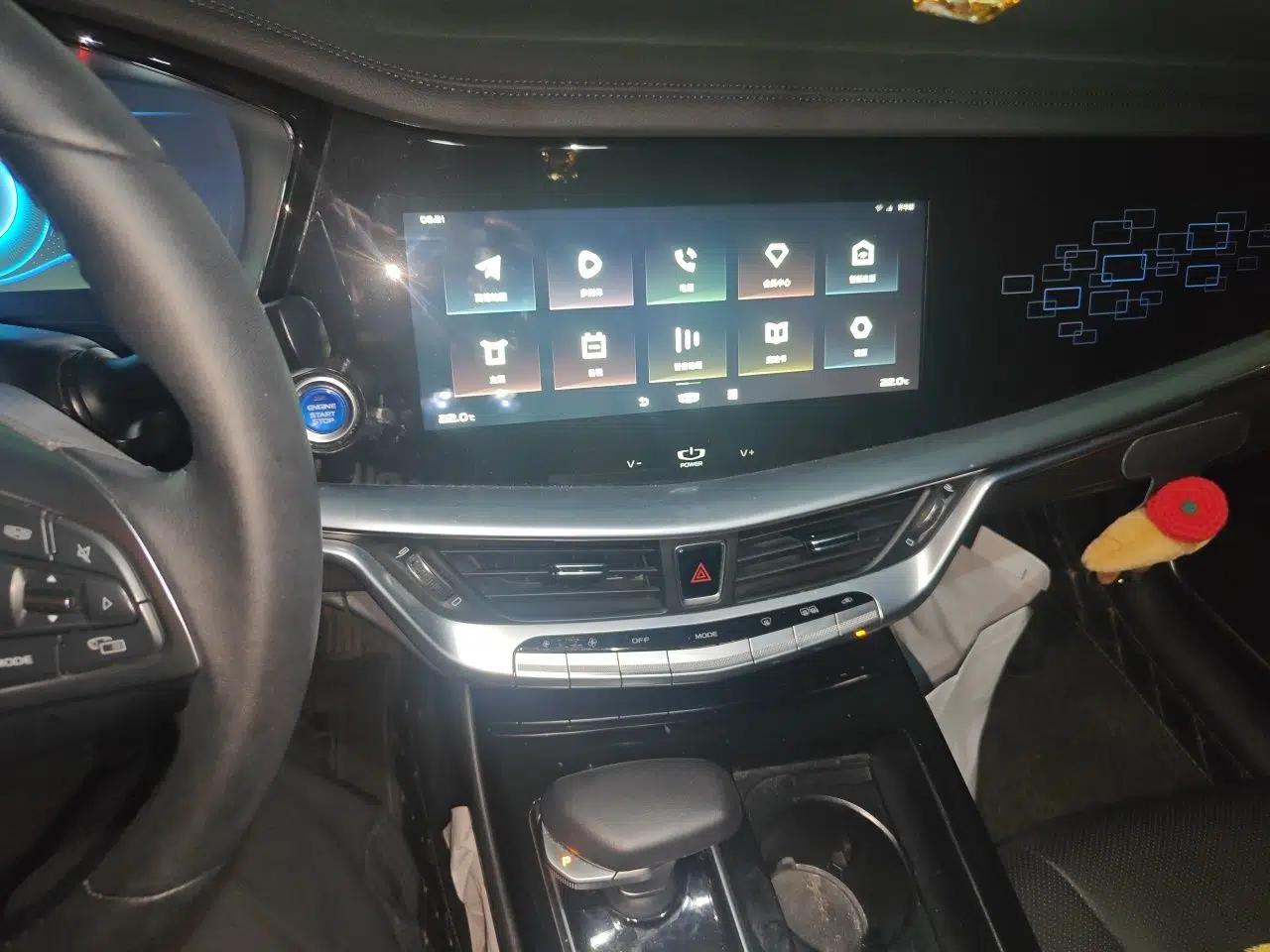 Geely Auto Emgrand GT New Energy 2021 1.5T ePro Elite Edition — миниатюра 14