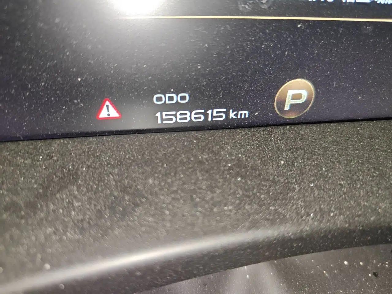 Geely Auto Emgrand GT New Energy 2018 1.5T PHEV Yaoxiang Edition — миниатюра 13