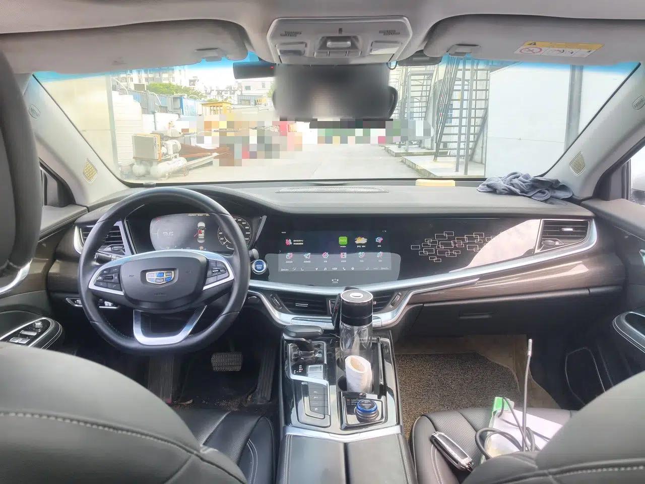 Geely Auto Emgrand GT New Energy 2018 1.5T PHEV Yao Ling Edition — миниатюра 10