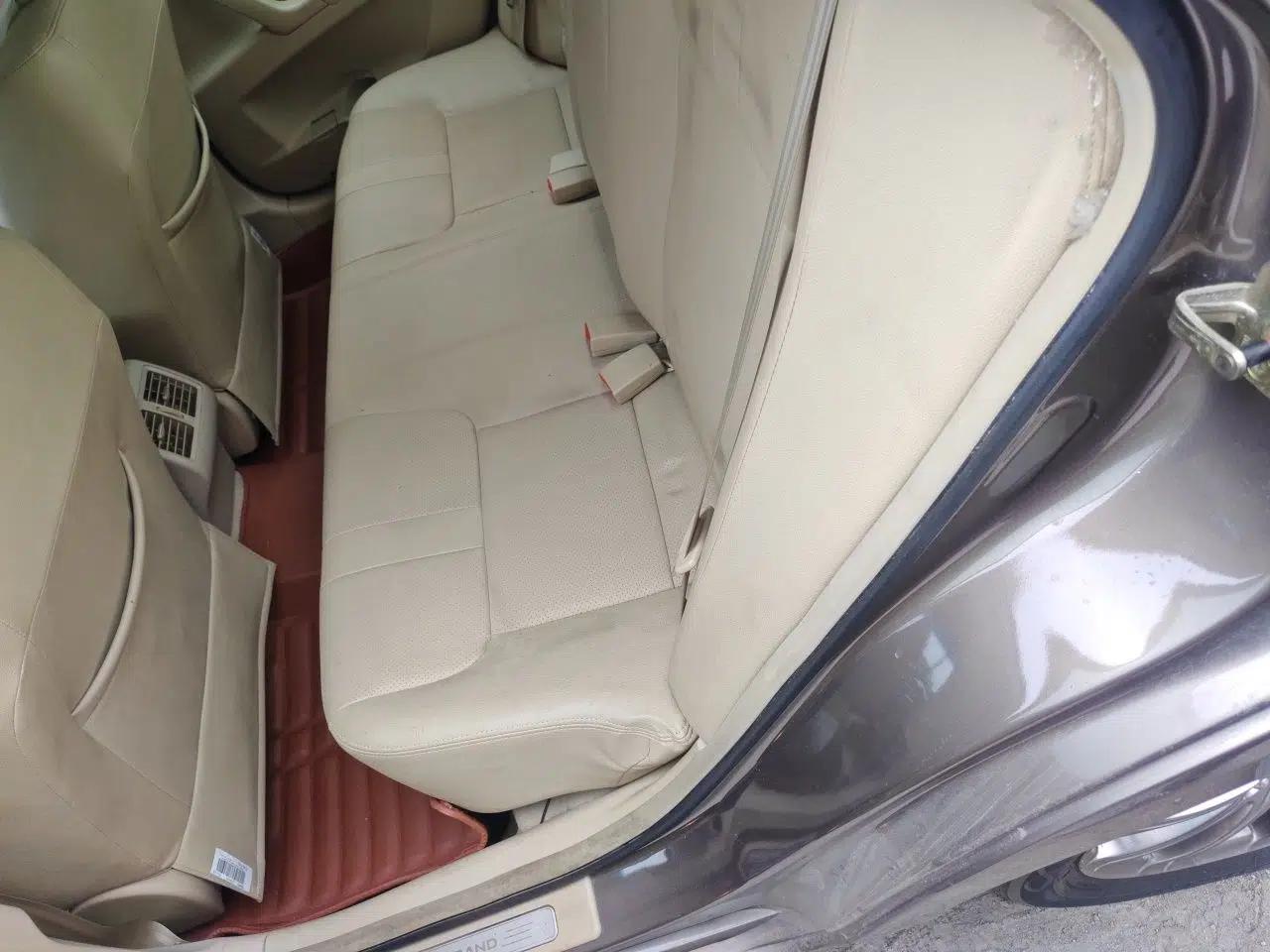 Geely Auto EC8 2011 2.0L Manual Comfort Edition — миниатюра 18