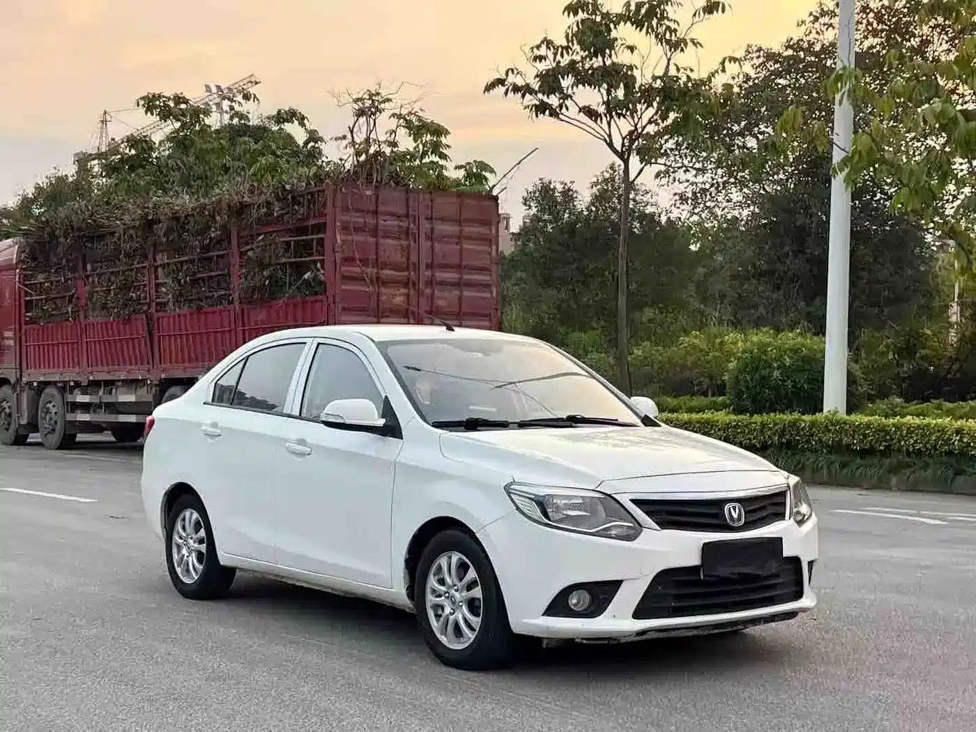 Yuexiang V3 2015 1.4L Manual Comfort Edition (National IV Emission Standard) — миниатюра 3