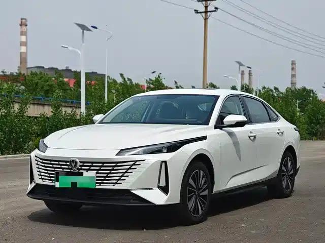 Changan Eado PHEV 2025 Smart Blue Whale 145KM Battleship Edition
